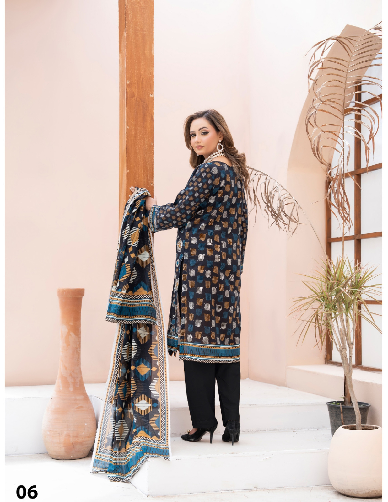 Premium Quality 3 Pc Lawn Suit – Branded Digital Print Collection