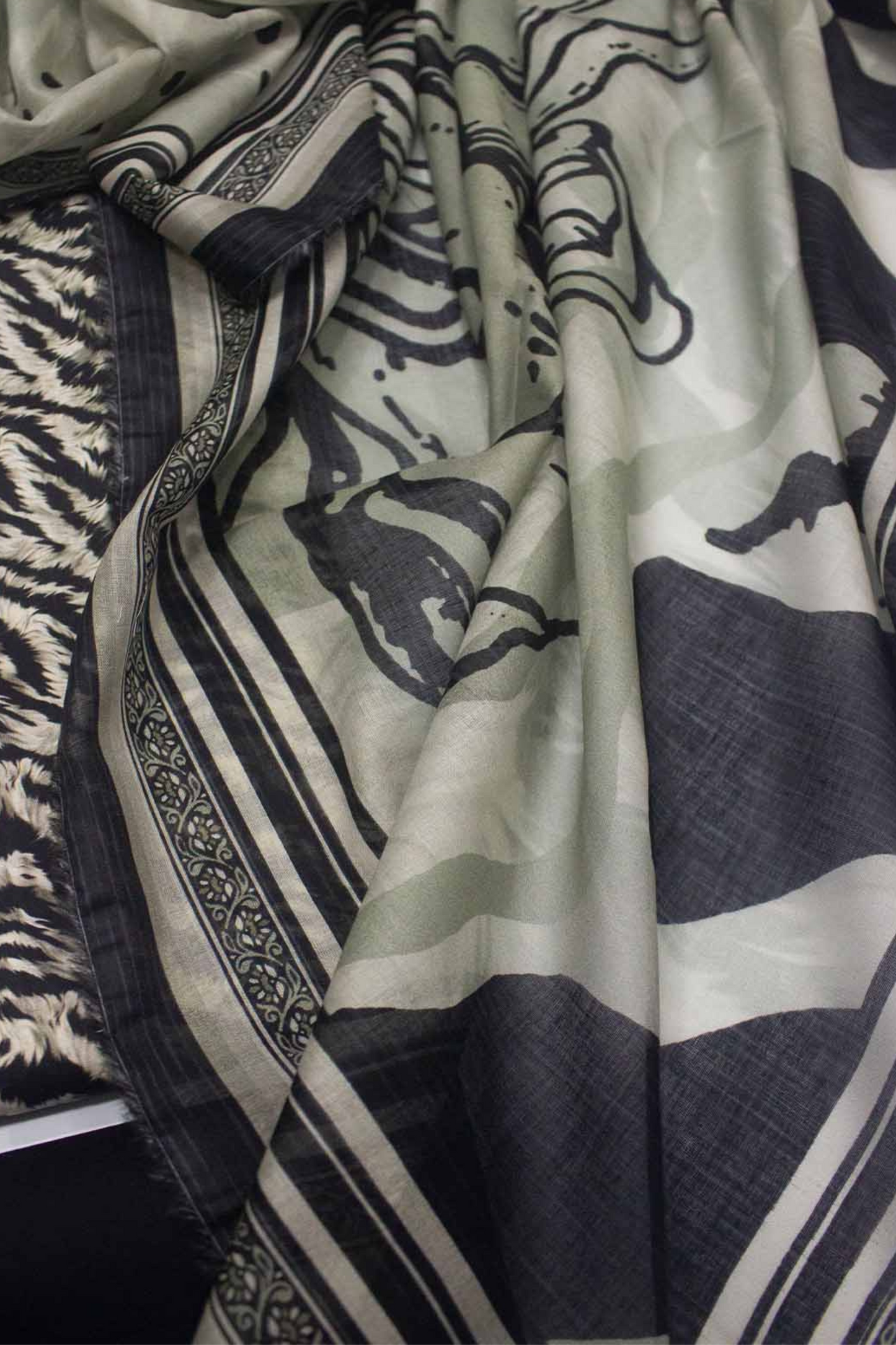 3-Piece Premium Black grey white printed Lawn suit (Unstitched)
