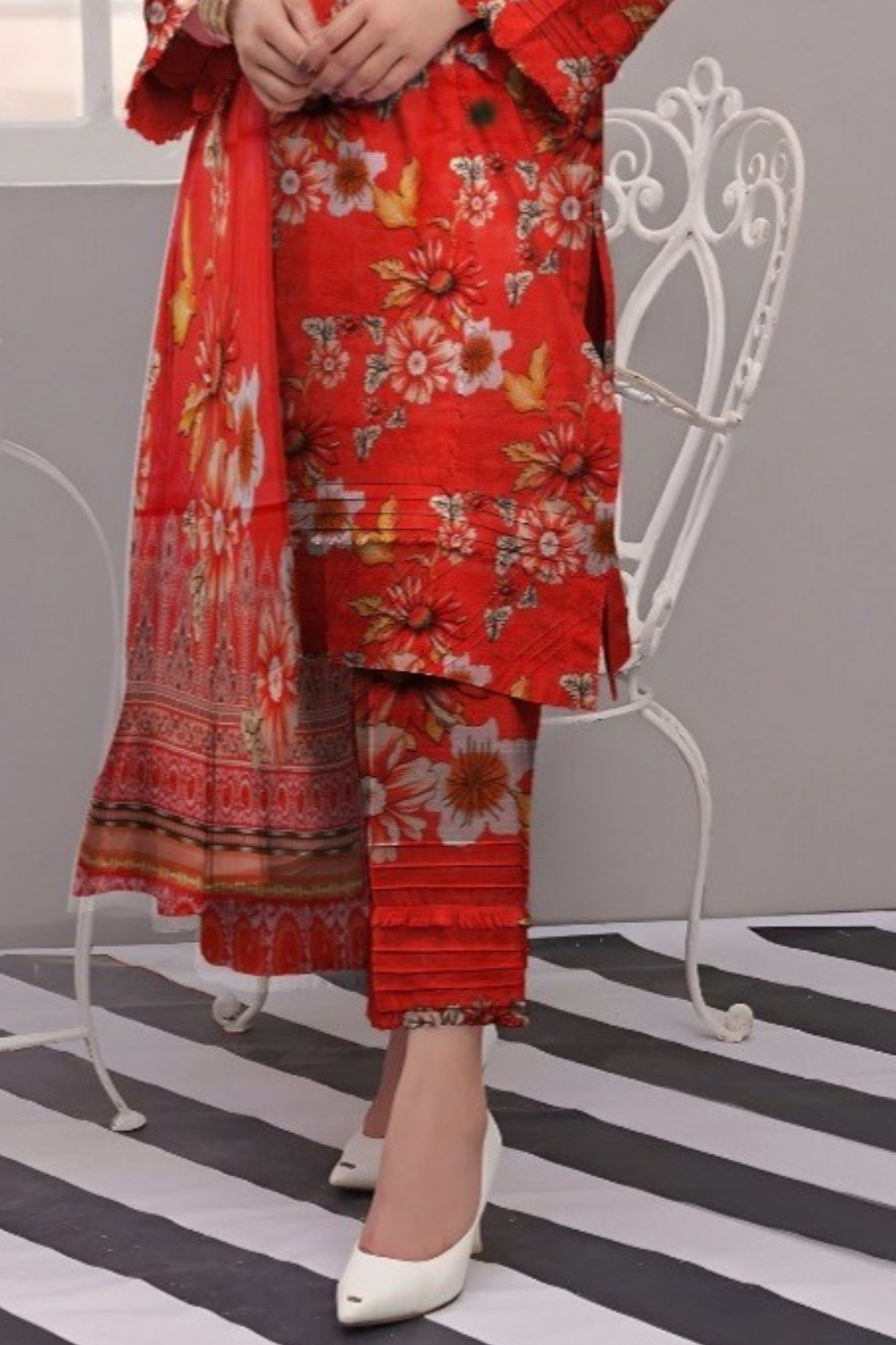 3-Piece Premium Bana Dora(Unstitched) Lawn suit
