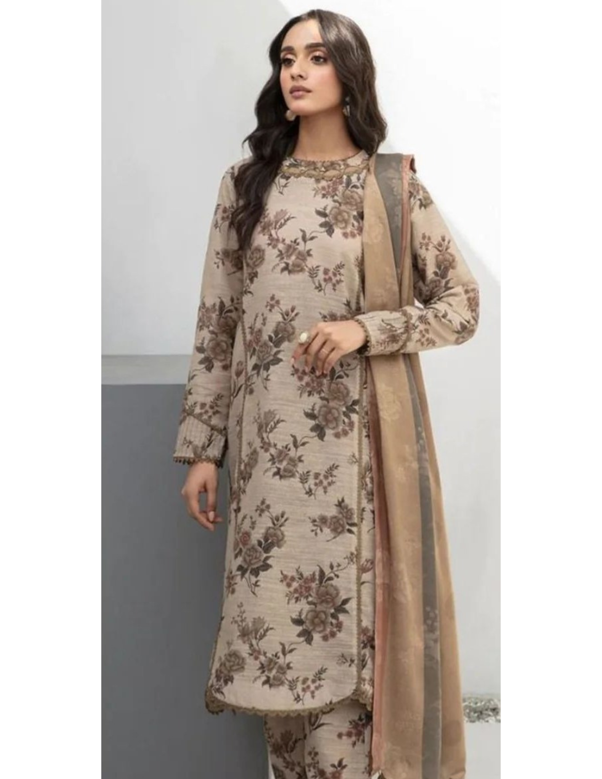 Unstitched 3PC Printed Lawn Suit with Organza Embroidered Patches
